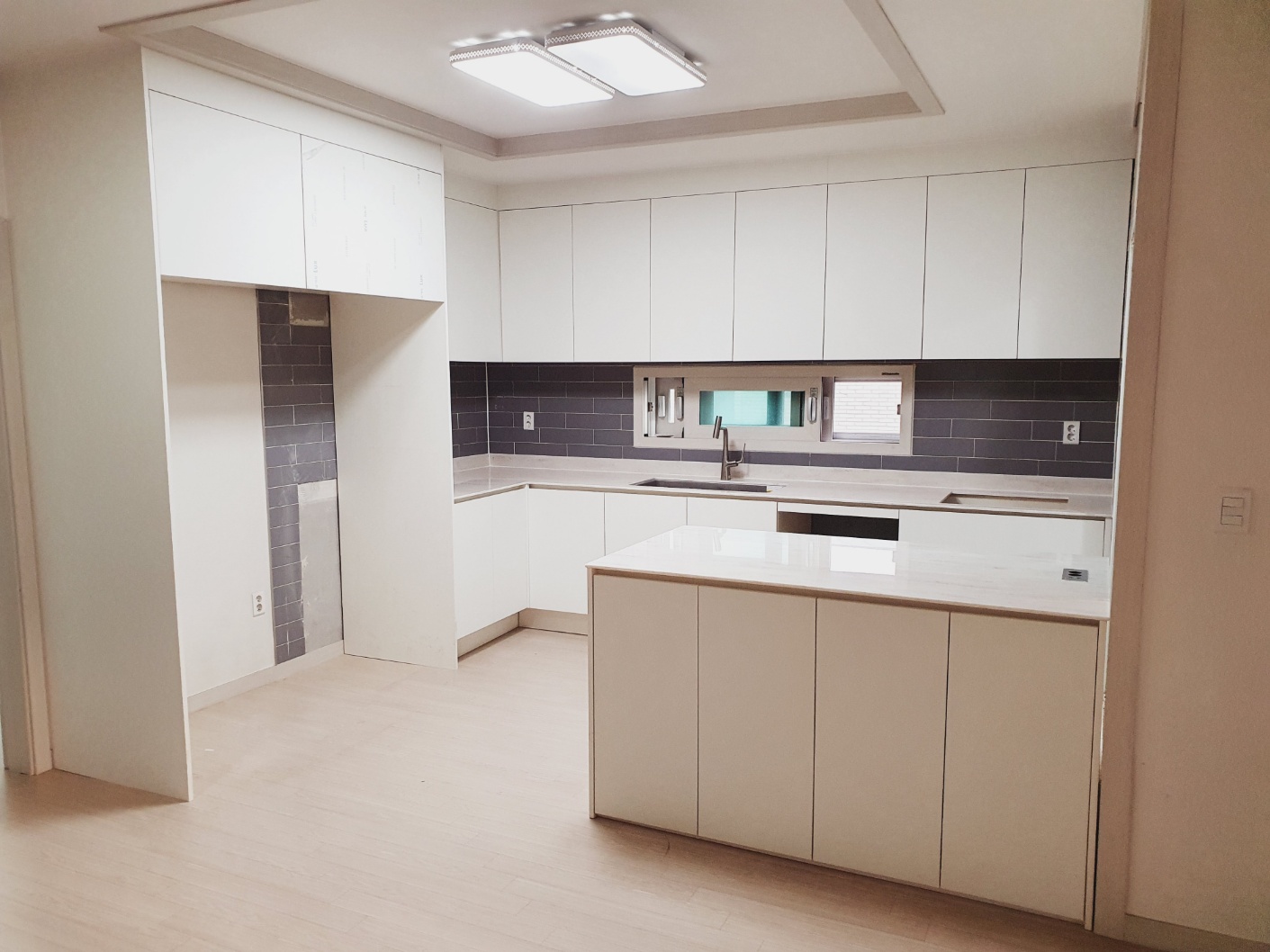 /user/d/daehanfurniture/editor/2411/6d84f8755b059e1153b28f62c35e9fb1_1732191132_6495.jpg 이미지크게보기