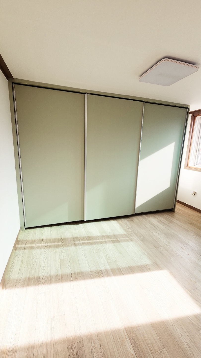 /user/d/daehanfurniture/editor/2411/75540a087485ca0d86381e47a04b71f8_1731233757_6094.jpg 이미지크게보기
