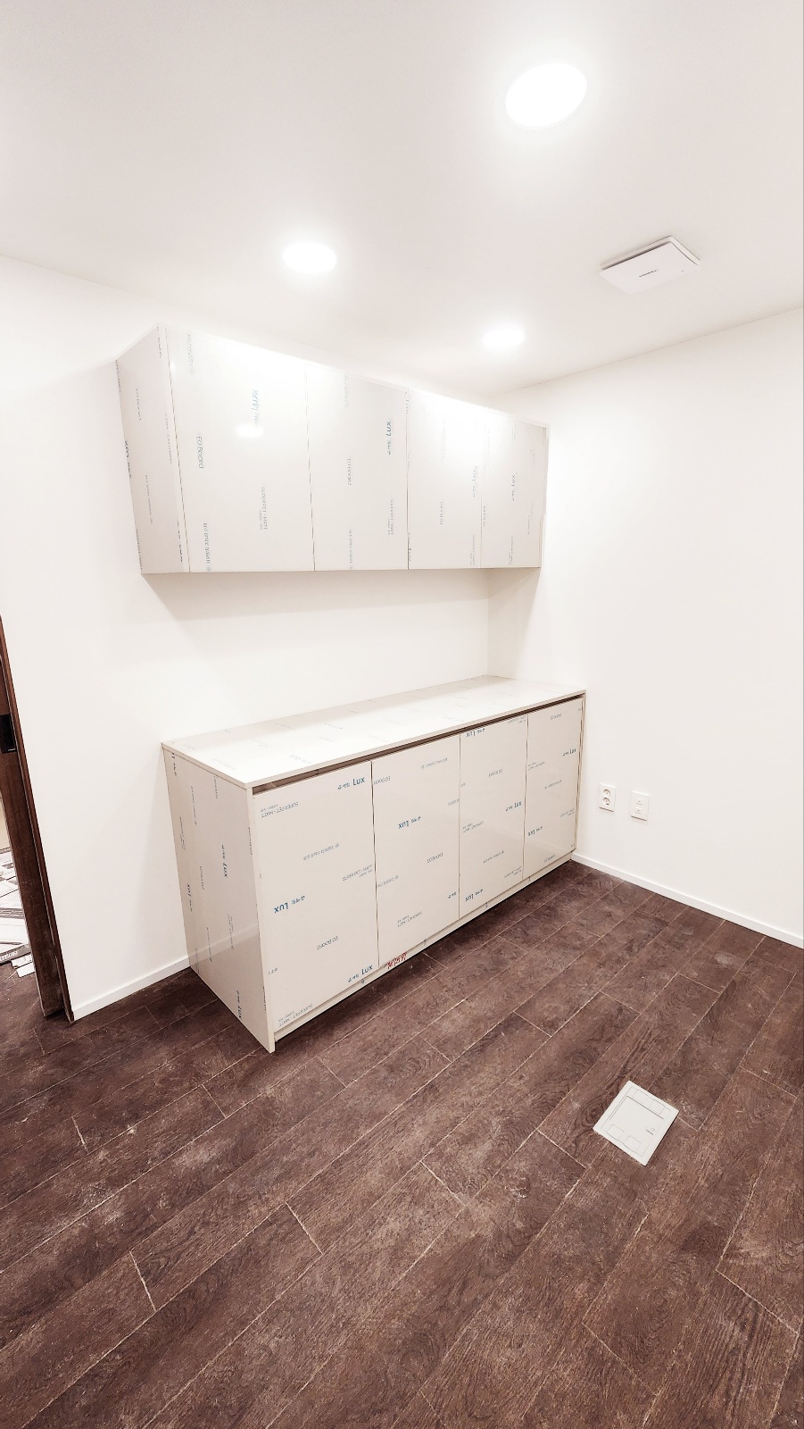 /user/d/daehanfurniture/editor/2502/c8fcb8d62f467ace835f75b67df0e64e_1738760069_8454.jpg 이미지크게보기
