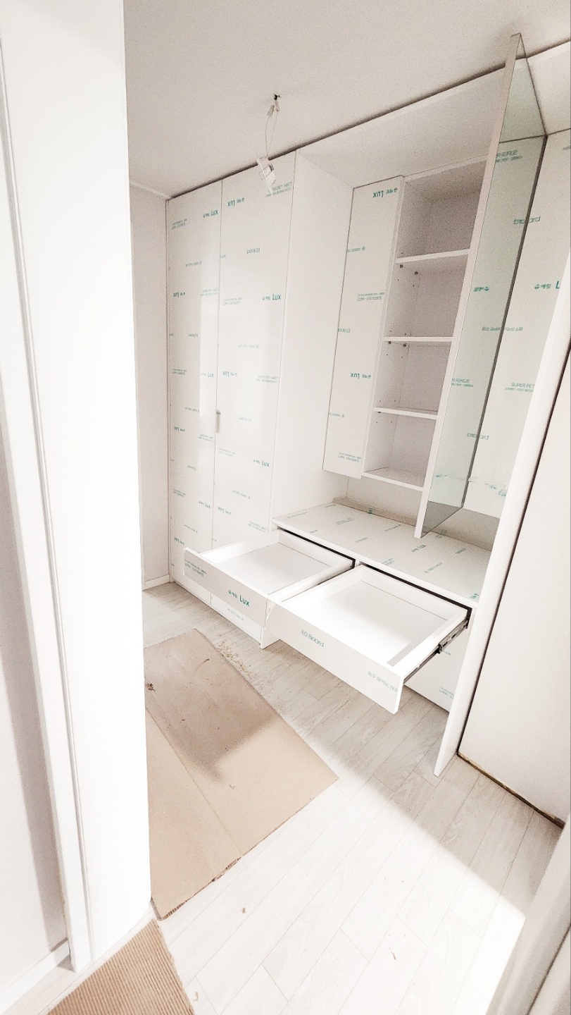 /user/d/daehanfurniture/editor/2509/a43465cd91bdebee7517fc790b8de9e3_1756723579_212.jpg 이미지크게보기