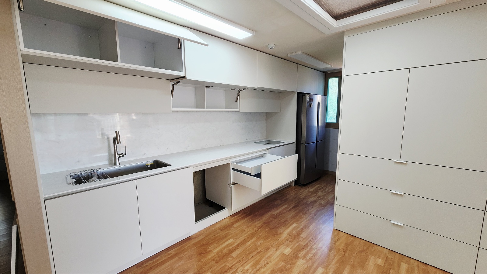 /user/d/daehanfurniture/editor/2511/3e2530073a229b59c5da9fd448f1c5d0_1762949436_4125.jpg 이미지크게보기