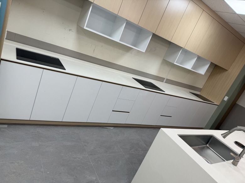 /user/d/daehanfurniture/editor/2603/ba3725bac330630fd1000898cff2b9c9_1773315465_6298.jpg 이미지크게보기